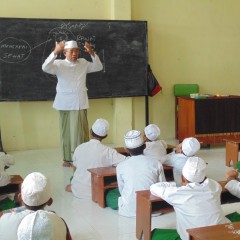 PPS Gencar Sosialisasikan Hidup Sehat pada Santri
