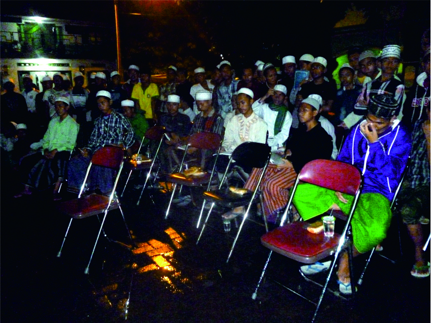 Motivasi Peserta Kursus Bahasa Dengan Kegiatan English Talk Staging