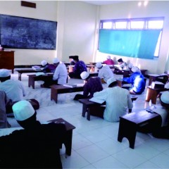 Evaluasi Peserta Kursus, LPBAA Adakan Imtihan Mustawa