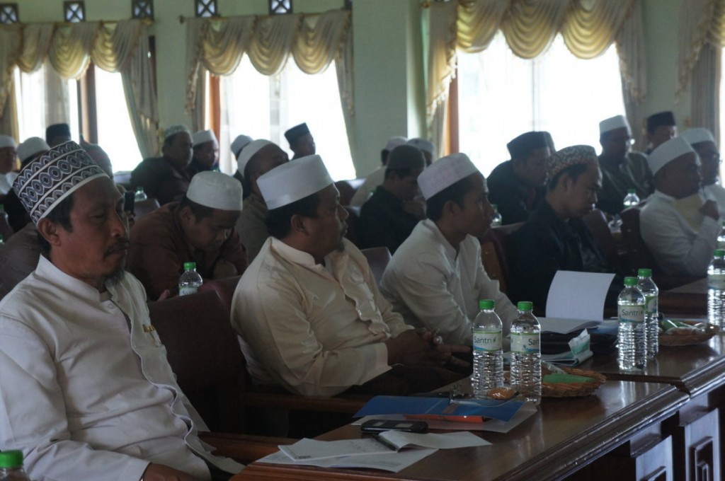 Para peserta Mubes 2015 sedang menyimak taujihat dari Majelis Keluarga