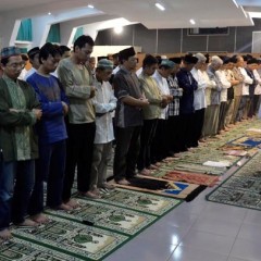 SHALAT TARAWIH EMPAT RAKAAT