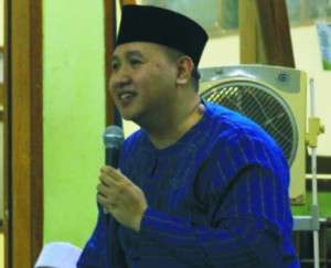 Mas d. Nawawy sadoellah saat menyampaikan motivasi di depan santri.