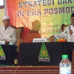 KH. Hasyim Muzadi: Dakwah Wali Songo Ditinjau dari Kebutuhan Mukhatab