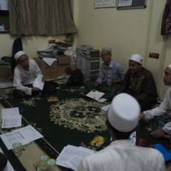 Pengurus LPBAA Beri Mandat Santri Aliyah untuk Mengajar Bahasa di Asrama Asal