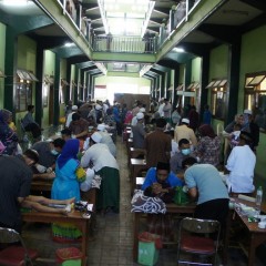 Ringankan Beban Masyarakat di Perayaan Milad PPS dengan Khitan Massal