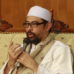 KH. Luthfi Bashori: Apapun Yang Terjadi, Jenggot Tetap Akan Saya Pelihara