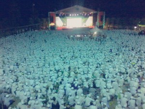 Menawan : Para audien terpukau dengan kemegahan pentas utama