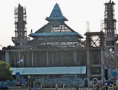 Tukar Guling dan Sisa Bongkaran Masjid