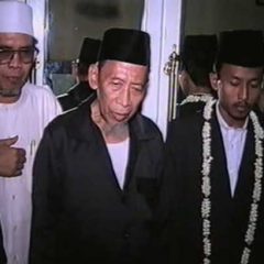 Mas Bari Sampaikan Pesan-Pesan Kiai Hasani