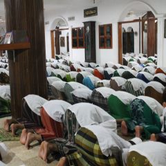 Pengurus Makin Tingkatkan Kualitas Shalat Santri