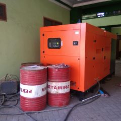 Datangkan Genset Baru untuk Kemaslahatan Pesantren