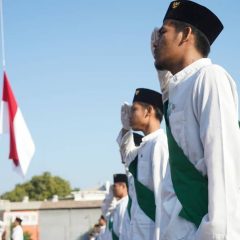 Upacara Bendera Merah Putih Pondok Pesantren Sidogiri