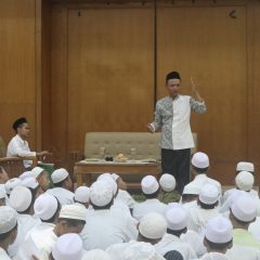 Motivasi Akbar Muhafa Hadirkan Sang Pendiri