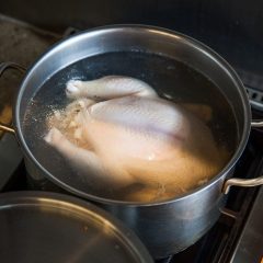 Daging Ayam yang Di-godok