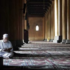 Membaca al-Qur’an dengan Tajwid