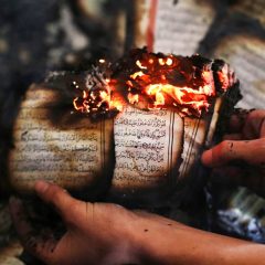 Membakar al-Qur’an
