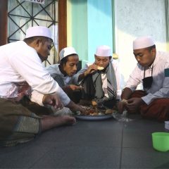 Epidemi Bukan Alasan Tidak Berpuasa Tasu’a